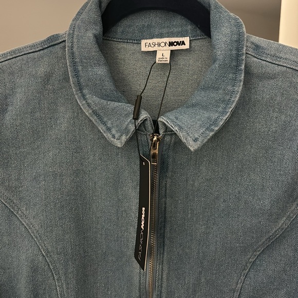 ***NEW*** Denim Shorts Romper with Tie Waist - Picture 3 of 3